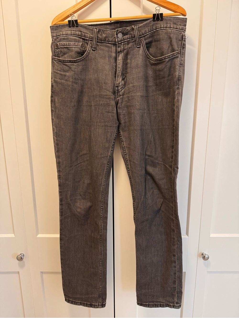 Levi Men's Gray Straight-Leg Jeans